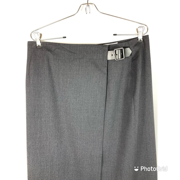 LIKE NEW TALBOTS Petites Lined Wool Skirt Sz 14P - Picture 3 of 6